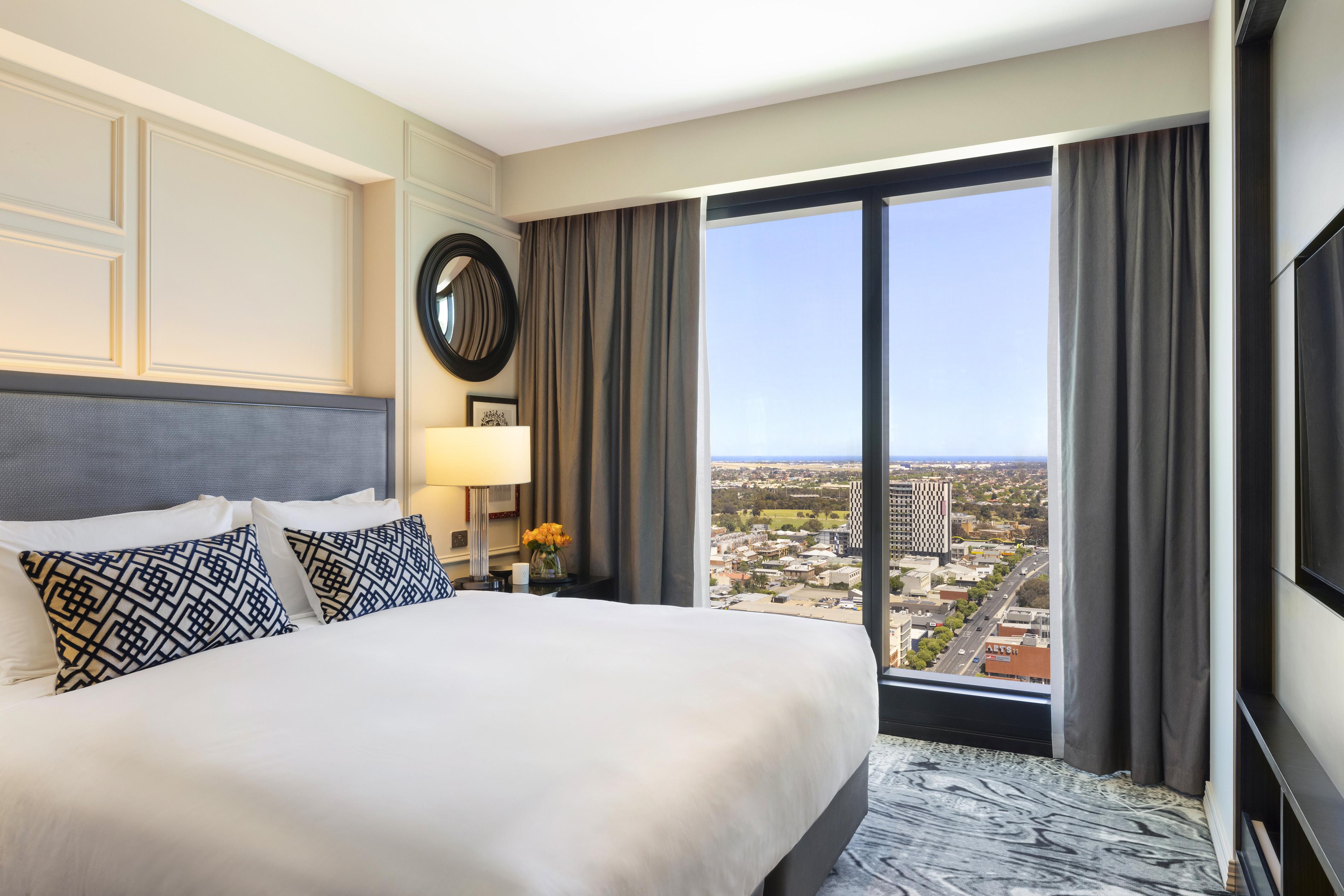 Sofitel Adelaide Hotel Exterior foto A bedroom at the hotel